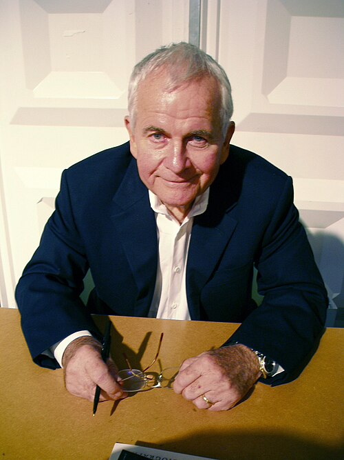 Ian Holm · Profile photo