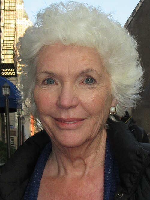 Fionnula Flanagan · Profile photo