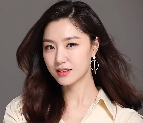 Seo Ji-hye · Profile photo