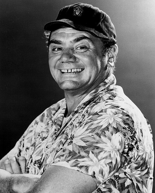 Ernest Borgnine · Profile photo