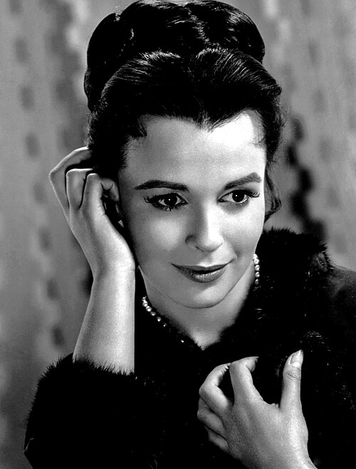 Claire Bloom · Profile photo