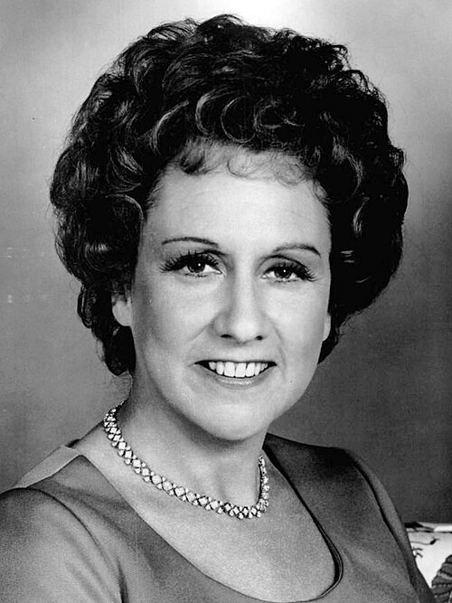Jean Stapleton · Profile photo
