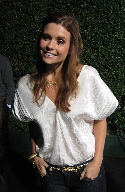 Joanna Garcia · Profile photo