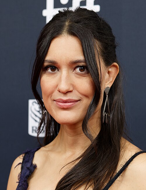 Julia Jones · Profile photo