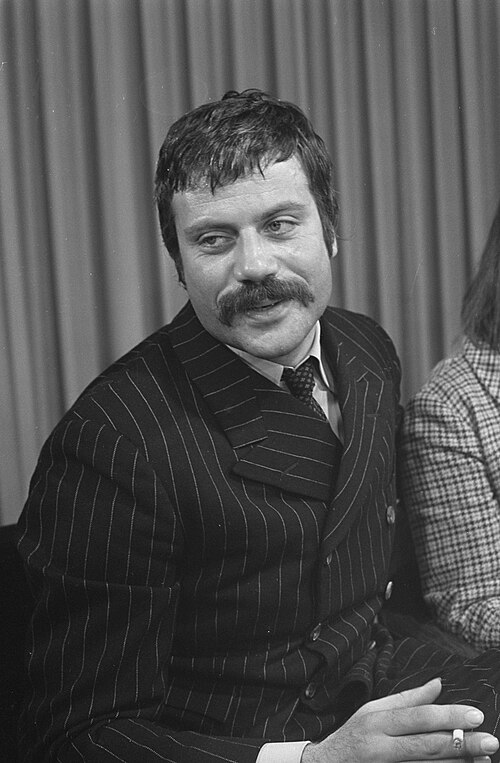 Oliver Reed · Profile photo