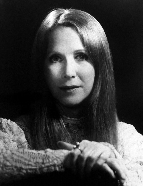 Julie Harris · Profile photo