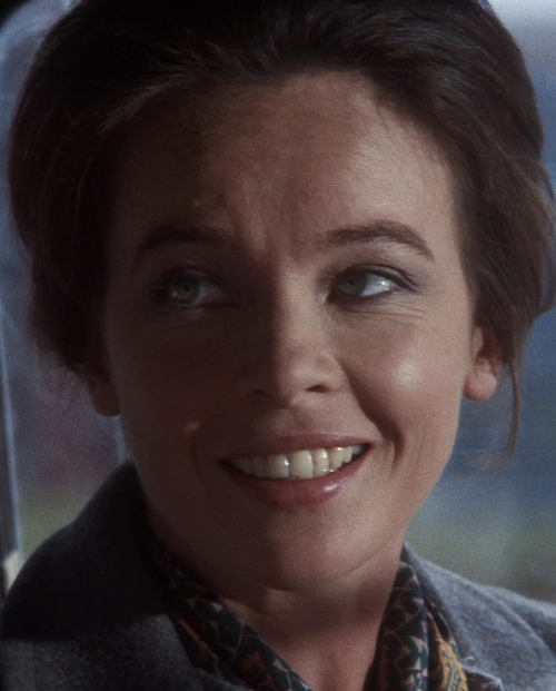 Leslie Caron · Profile photo
